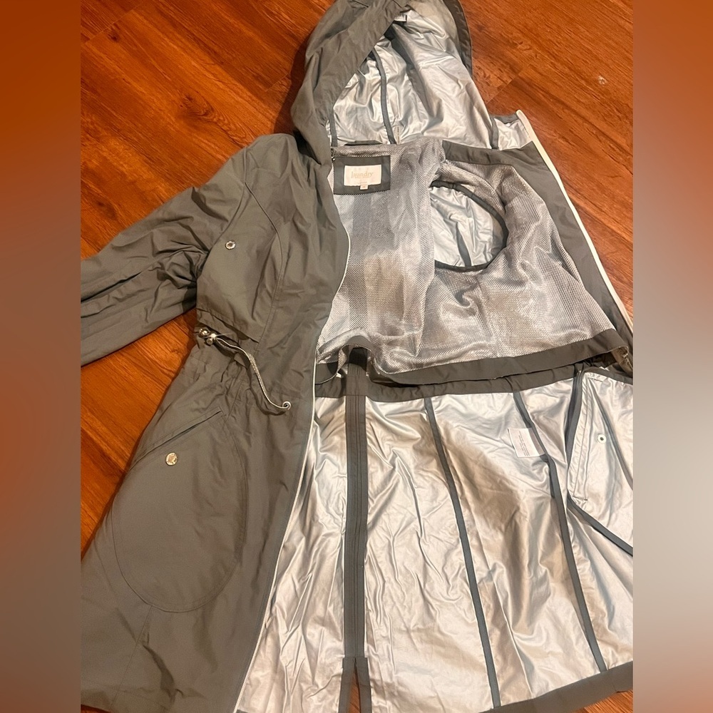 Laundry By Shelli Segal Packable Raincoat Olive Green Nylon Jacket size M - Picture 10 of 14